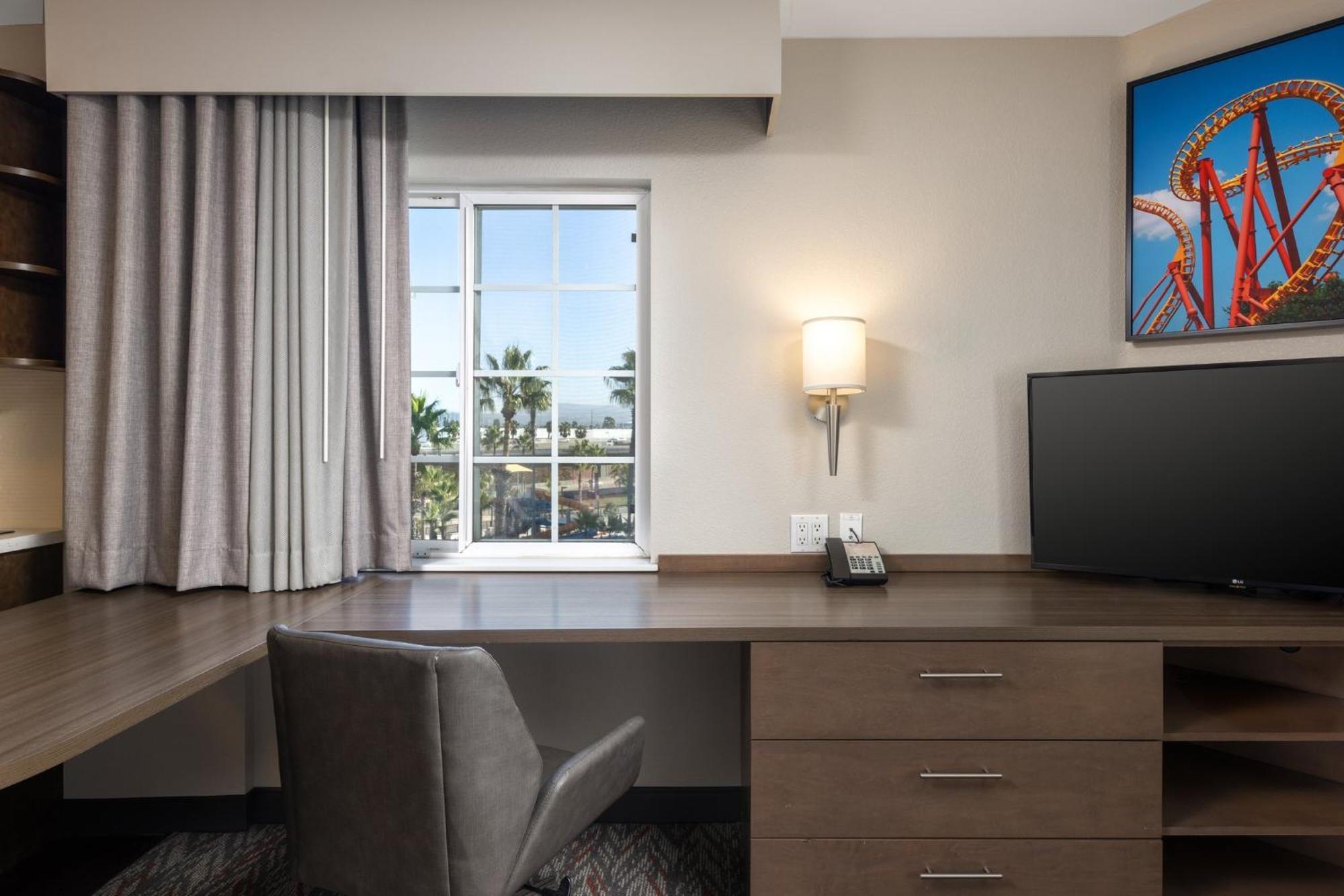 Candlewood Suites Anaheim - Resort Area By Ihg מראה חיצוני תמונה