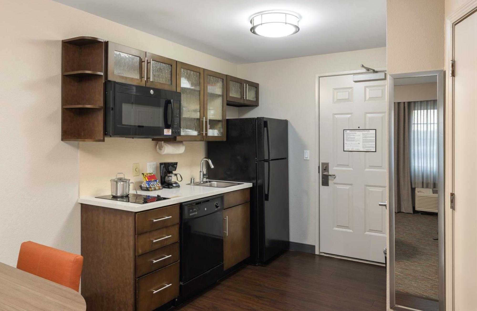 Candlewood Suites Anaheim - Resort Area By Ihg מראה חיצוני תמונה