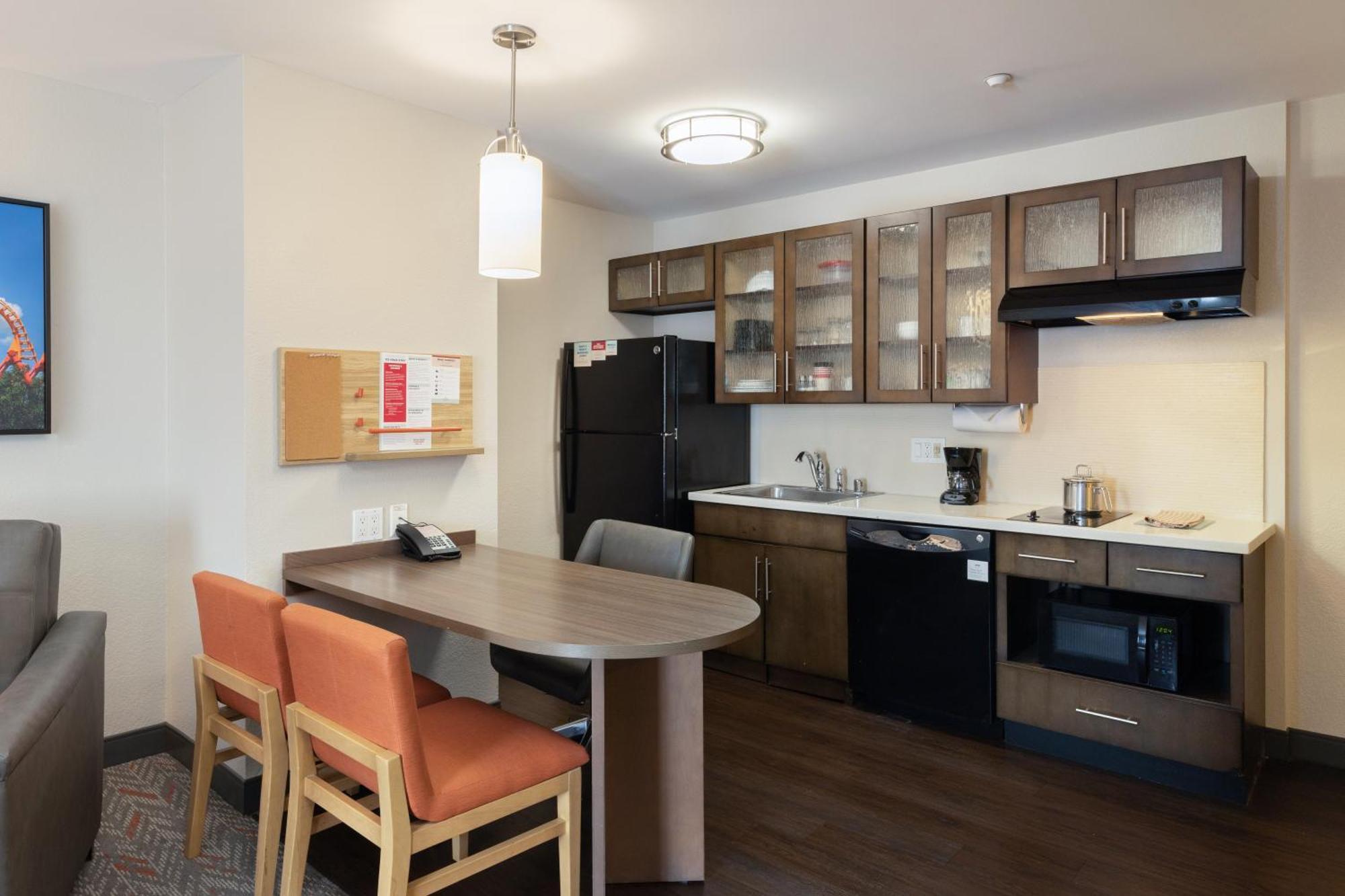 Candlewood Suites Anaheim - Resort Area By Ihg מראה חיצוני תמונה